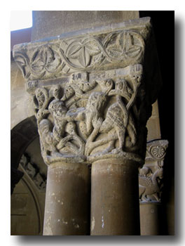 Capiteles San Pedro El Viejo